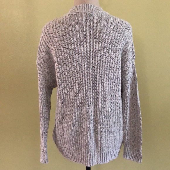 🔥NWT🔥 American Eagle Outfitters Women’s Oversized Pointelle Sleeve Sweater - Picture 3 of 9